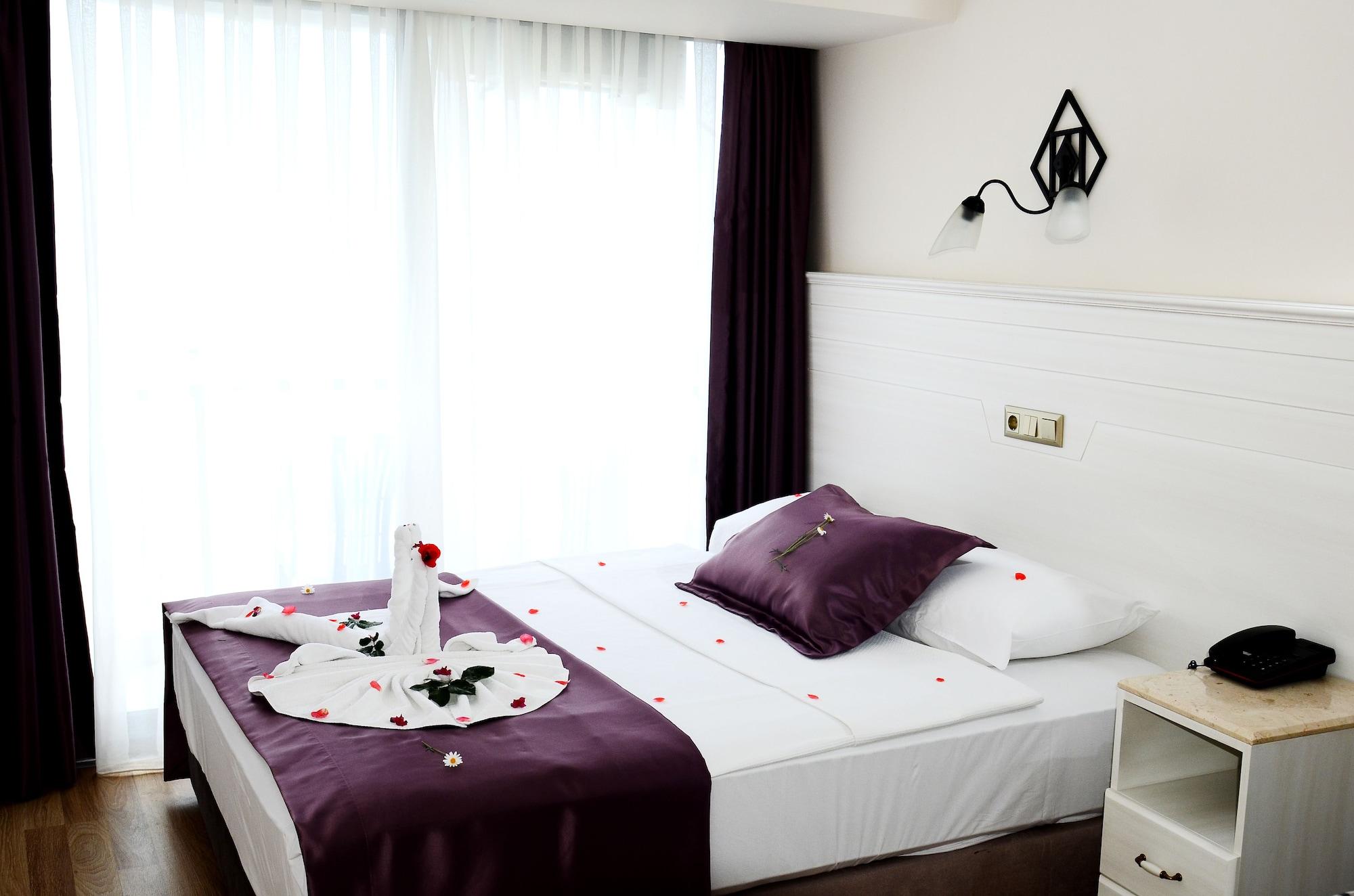קוסדסי Hotel By Karaaslan Inn מראה חיצוני תמונה
