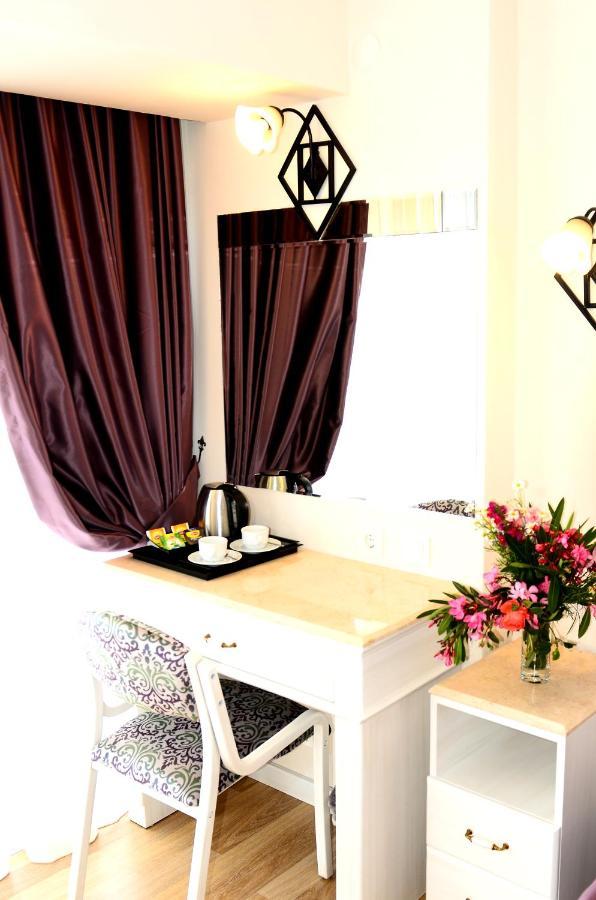 קוסדסי Hotel By Karaaslan Inn מראה חיצוני תמונה